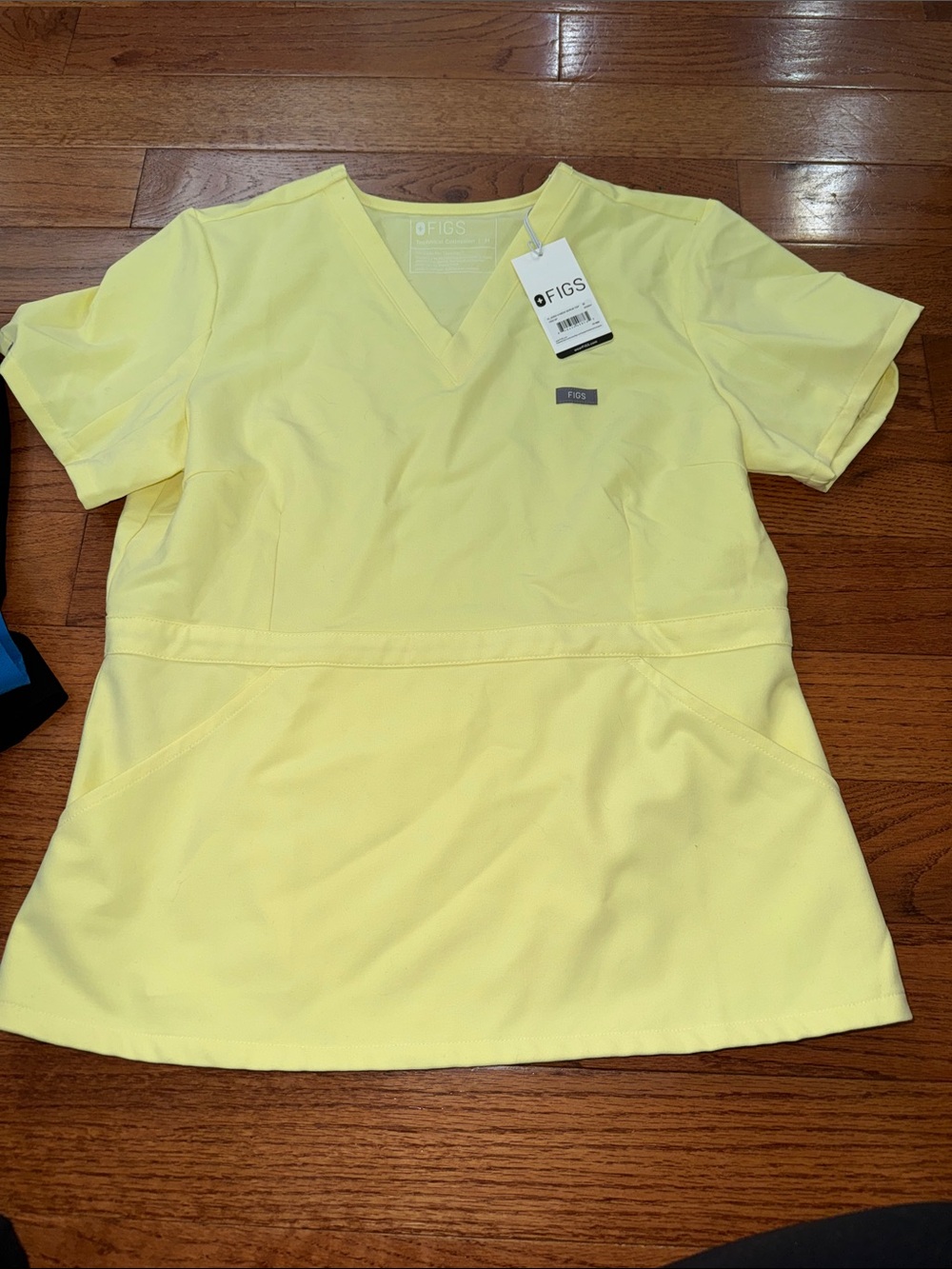 FIGS V-Neck Scrub Top in Pale Yellow